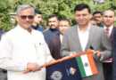 सीएम त्रिवेंद्र सिंह रावत ने पर्वतारोहण अभियान दल को हरी झंडी दिखाकर किया रवाना