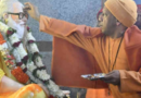 सीएम योगी ने गोरखनाथ मंदिर में मनाई होली